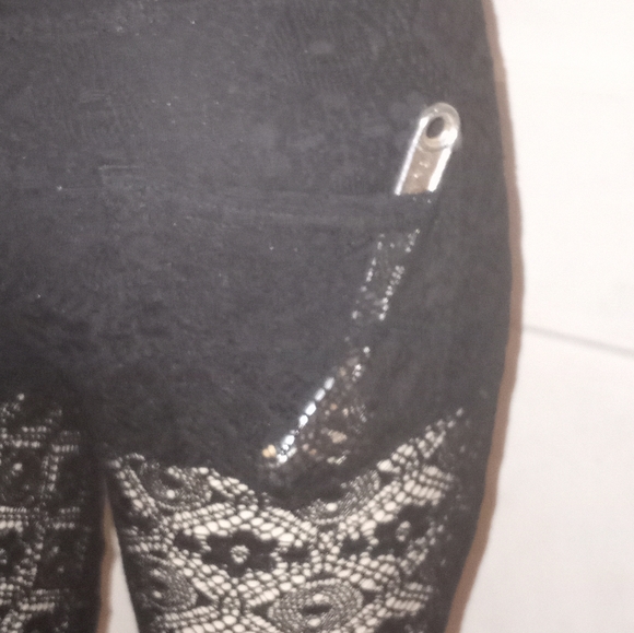 Black Twill/Lace Jeans/Leggings Sz 9 Cotton Spandex  4 Pocket NWOT New - Picture 6 of 7